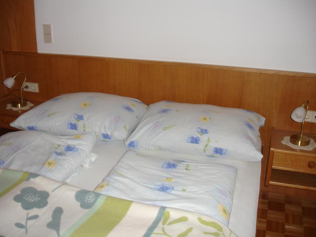 Apartment Janschitz Gundersheim Zimmer foto
